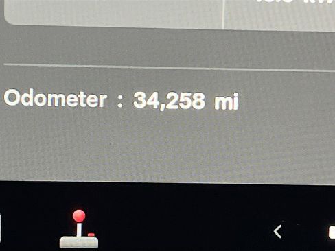 Used 2022 Tesla Model Y Performance image 11