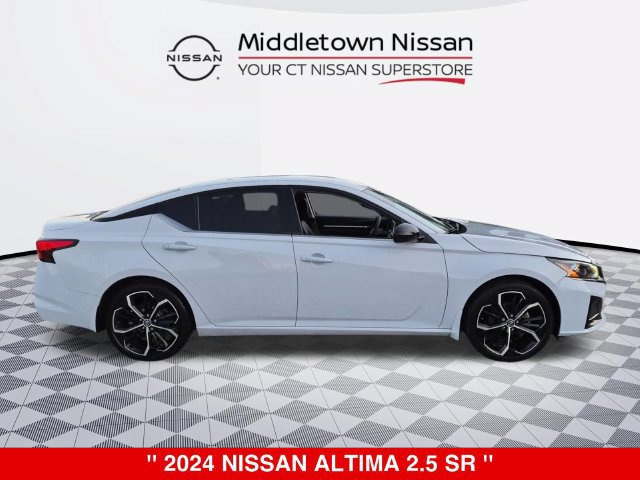 Certified 2024 Nissan Altima 2.5 SR FWD image 2