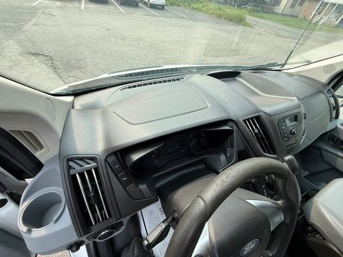Used 2017 Ford Transit 150 130 Low Roof RWD image 44
