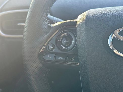 Used 2021 Toyota Prius Prime Limited w/ Carpet Mat Package (TMS) FWD image 21