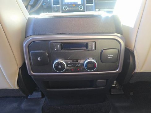 Used 2021 Ford Expedition Platinum image 16