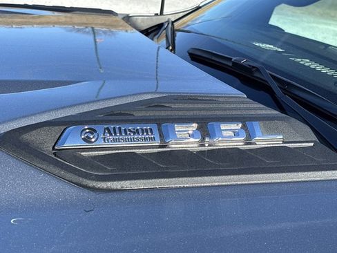 Used 2024 Chevrolet Silverado 2500 LT image 12