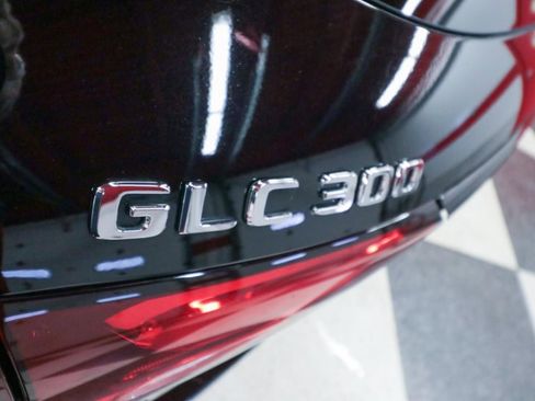 Used 2024 Mercedes-Benz GLC 300 4MATIC image 31