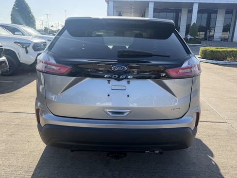 Used 2024 Ford Edge SE AWD/4WD image 6