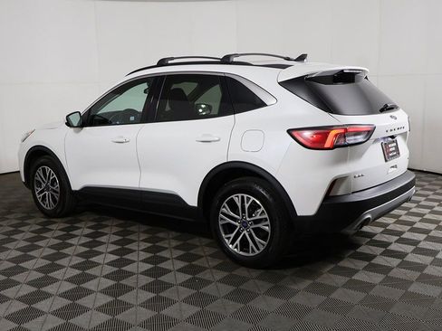 Used 2022 Ford Escape SEL w/ Technology Package image 12