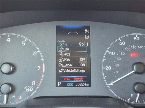 Used 2024 Toyota Corolla LE FWD image 11