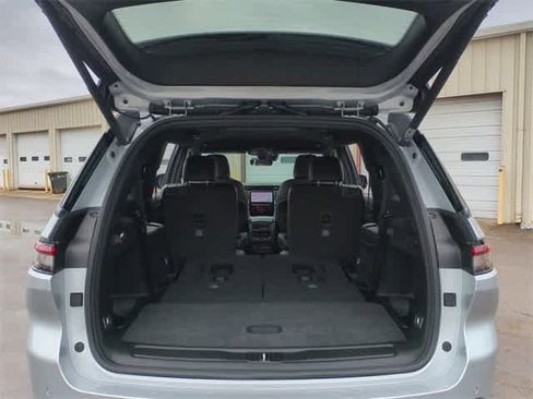 New 2025 Jeep Grand Cherokee L Limited w/ Black Appearance Package image 35