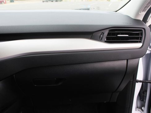 Used 2022 Ford Escape SE image 44