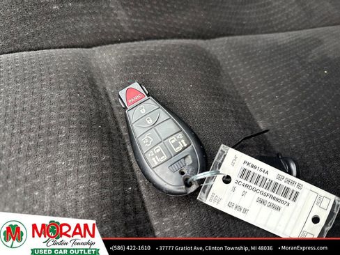 Used 2015 Dodge Grand Caravan SXT image 40