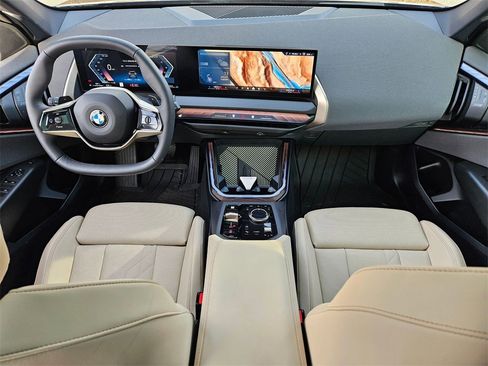 Used 2025 BMW X3 xDrive30i w/ Convenience Package image 19