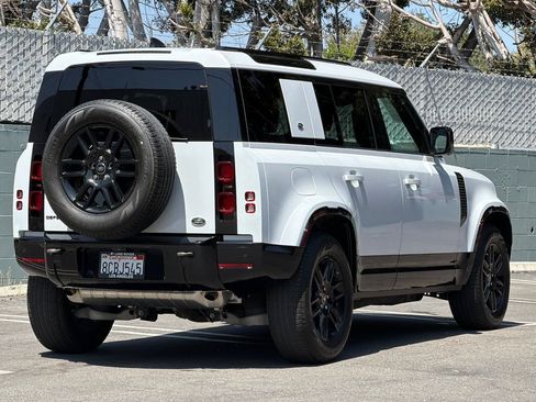 Used 2023 Land Rover Defender 110 X-Dynamic SE AWD/4WD image 9