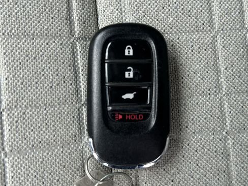 Used 2025 Honda HR-V LX image 27