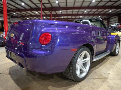 Used 2004 Chevrolet SSR image 8