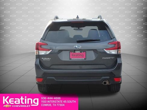 Used 2022 Subaru Forester Limited image 7