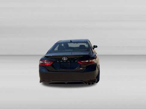 Used 2024 Toyota Camry SE FWD image 5