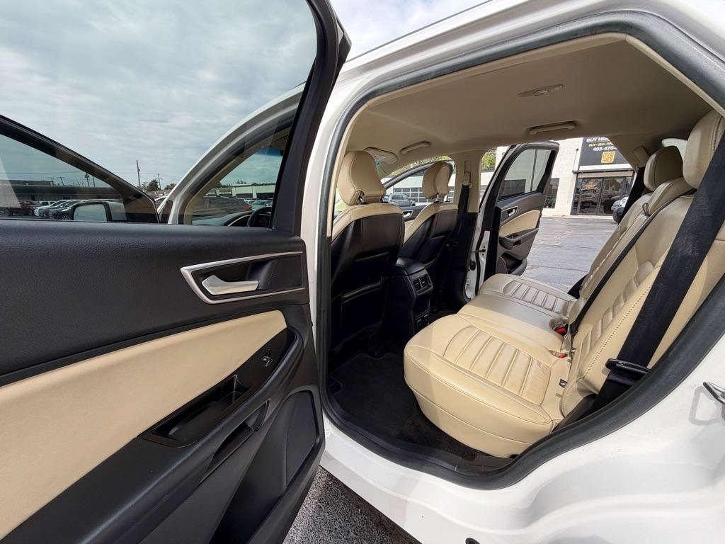 Used 2015 Ford Edge SEL w/ Equipment Group 201A AWD/4WD image 12