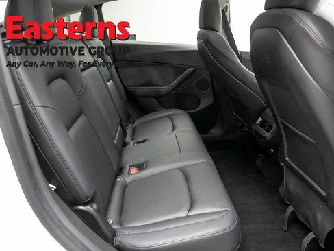 Used 2021 Tesla Model Y Long Range AWD/4WD image 17