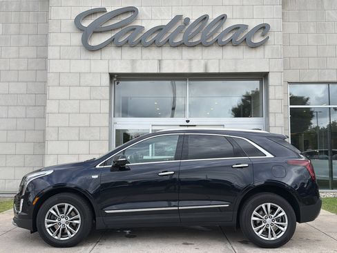 Used 2022 Cadillac XT5 Premium Luxury w/ Technology Package AWD/4WD image 10