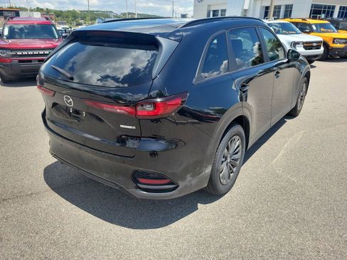 Used 2025 MAZDA CX-70 3.3 Turbo w/ Preferred Package AWD/4WD image 5