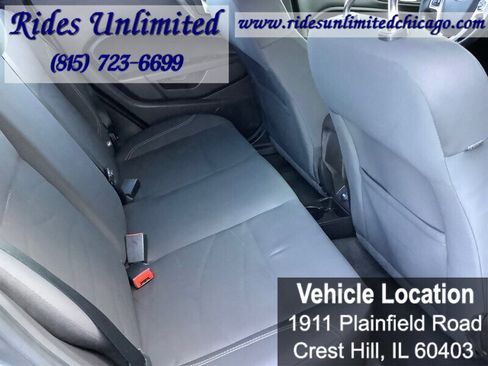 Used 2016 Ford Fiesta SE image 24