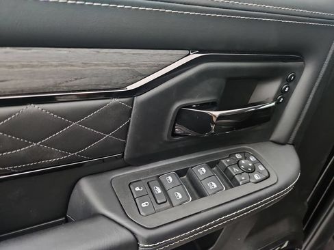 New 2026 RAM 2500 Limited AWD/4WD image 21