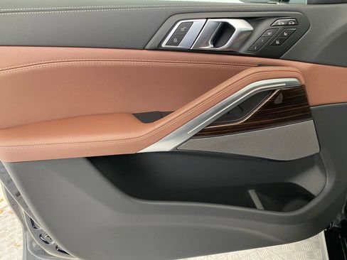 New 2026 BMW X6 xDrive40i w/ Climate Comfort Package image 11