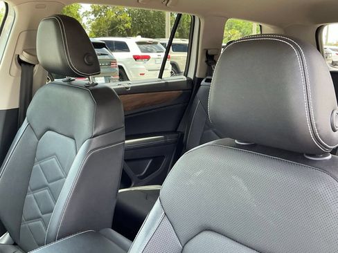 Used 2024 Volkswagen Atlas SE FWD image 30