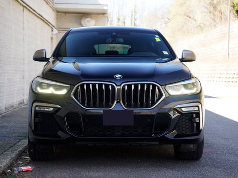 Used 2021 BMW X6 M50i w/ Premium Package AWD/4WD image 10