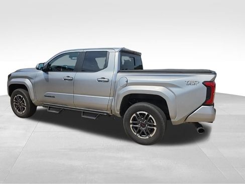 Used 2024 Toyota Tacoma TRD Sport w/ TRD Sport Upgrade Package AWD/4WD image 12