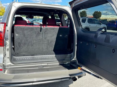 Used 2022 Lexus GX 460 Premium image 45