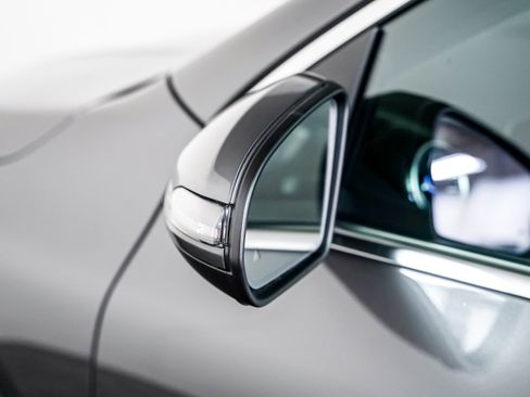 Certified 2024 Mercedes-Benz GLA 250 w/ Exclusive Package image 26