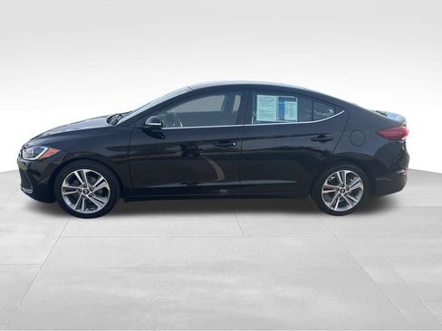Used 2018 Hyundai Elantra Limited image 3