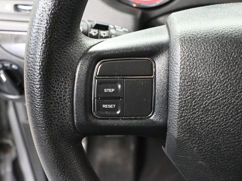 Used 2013 Dodge Grand Caravan SXT FWD image 25