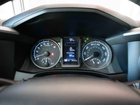 Used 2016 Toyota Tacoma TRD Sport w/ Premium & Technology Package image 16