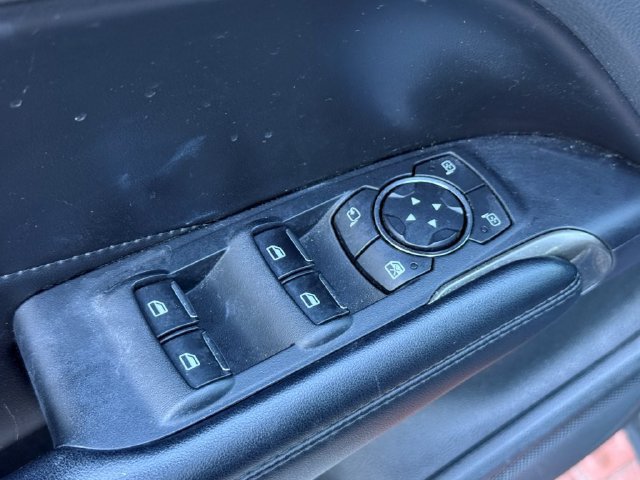 Used 2017 Lincoln MKC Select w/ Select Plus Package AWD/4WD image 10