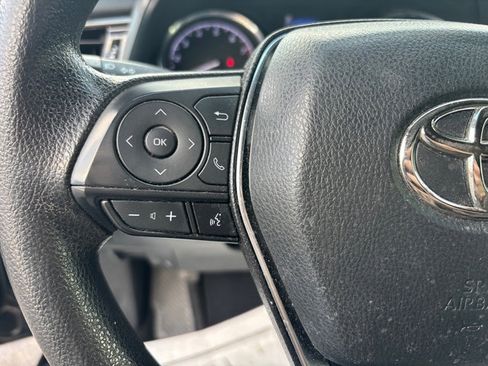 Used 2020 Toyota Camry LE image 15