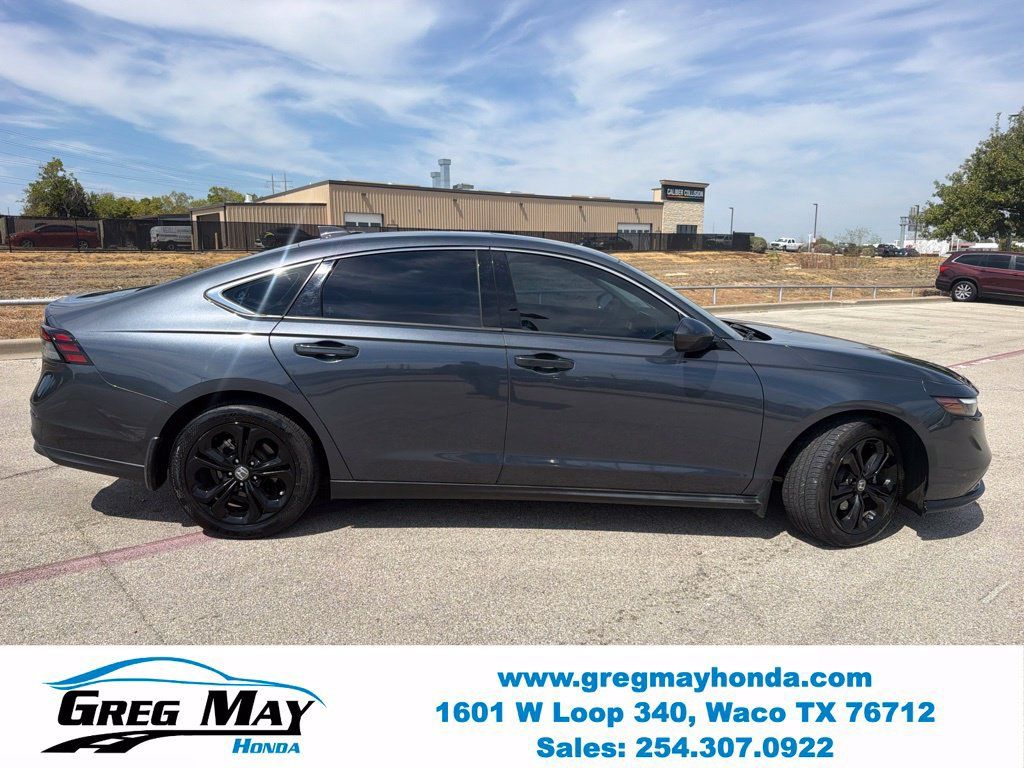 Used 2023 Honda Accord EX image 2