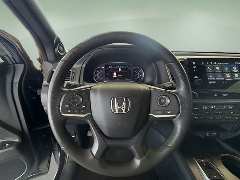 Used 2022 Honda Pilot Sport image 18
