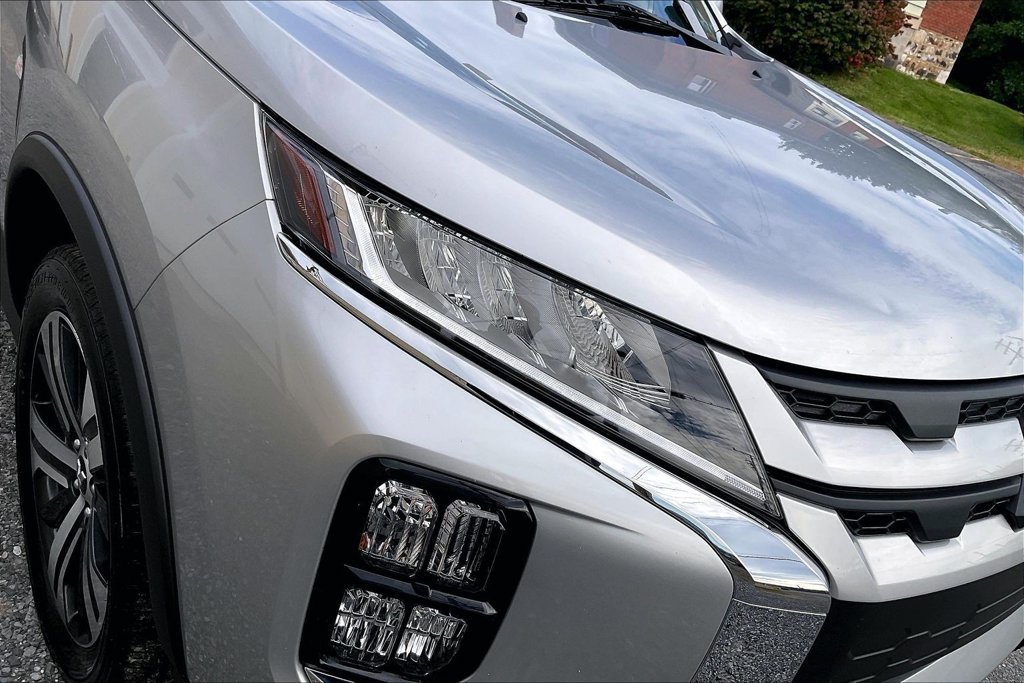 Used 2025 Mitsubishi Outlander Sport ES AWD/4WD image 26