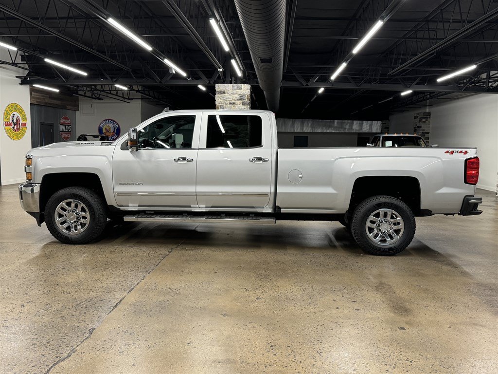 Used 2019 Chevrolet Silverado 3500 LTZ w/ Duramax Plus Package AWD/4WD image 4