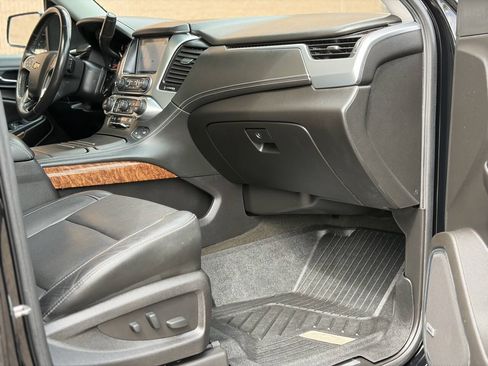 Used 2018 Chevrolet Tahoe Premier AWD/4WD image 15