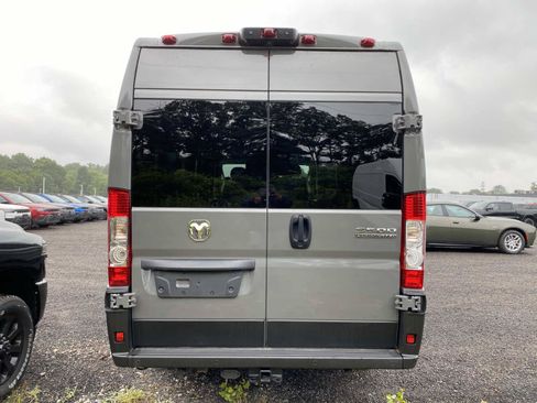 Used 2025 RAM ProMaster 3500 w/ Quick Order Package 22H SLT+ FWD image 4