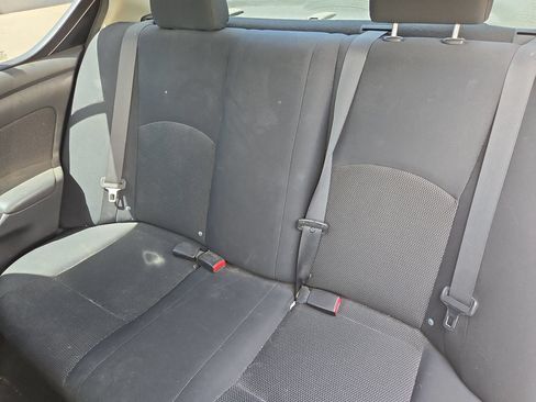 Used 2013 Nissan Versa SV FWD image 12
