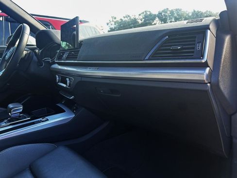 Used 2025 Audi Q5 2.0T Premium image 14