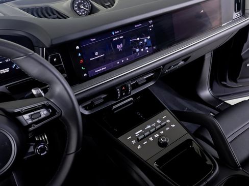 Certified 2026 Porsche Cayenne S AWD/4WD image 16