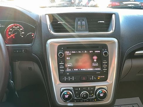 Used 2015 GMC Acadia Denali image 32