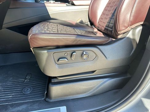 Used 2023 Cadillac Escalade Sport Platinum w/ Heavy-Duty Trailer Package image 12