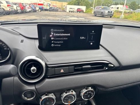 Used 2025 MAZDA MX-5 Miata Grand Touring RWD image 16