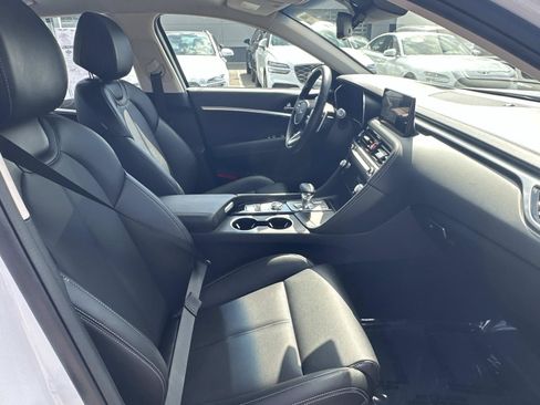 Used 2026 Genesis G70 2.5T RWD image 35