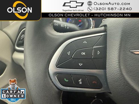 Used 2024 Chrysler Pacifica Touring-L image 28